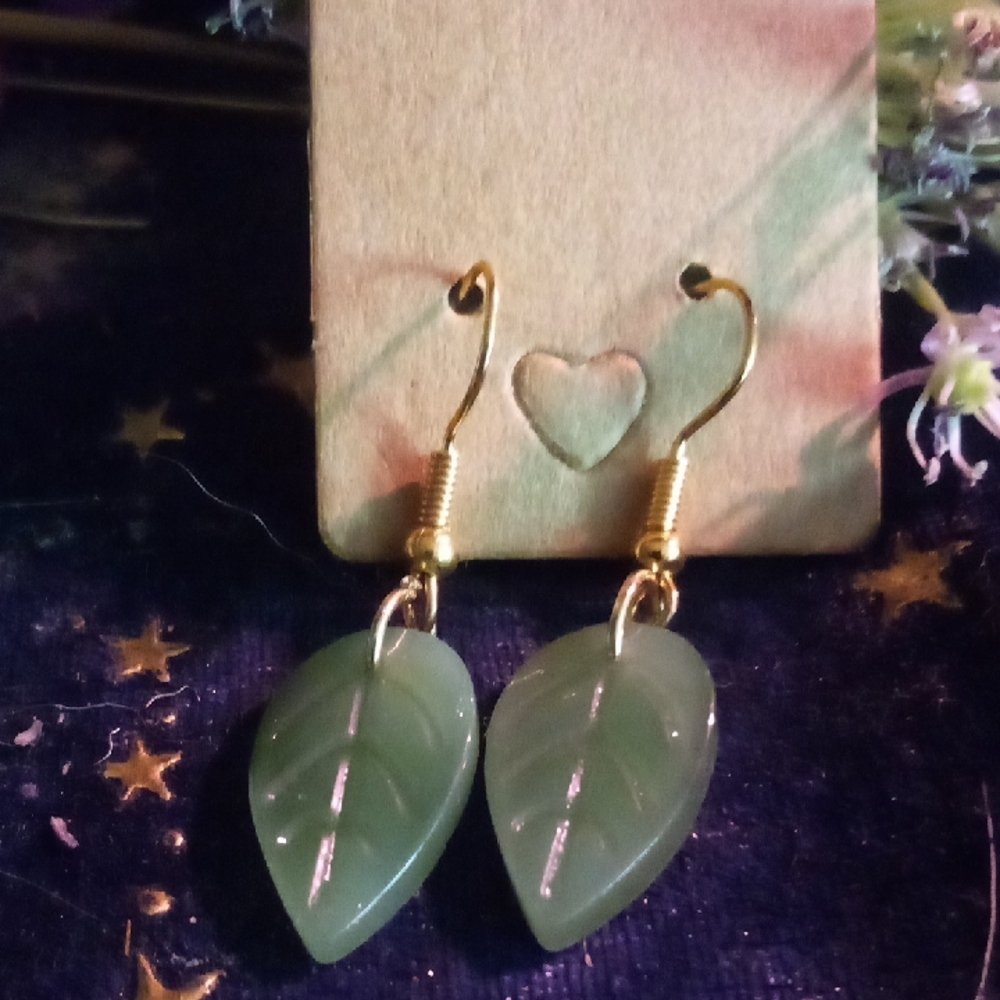 Elegant Green Leaf Earrings